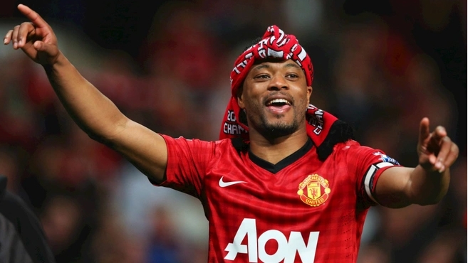 Former MU star Patrice Evra visits Vietnam